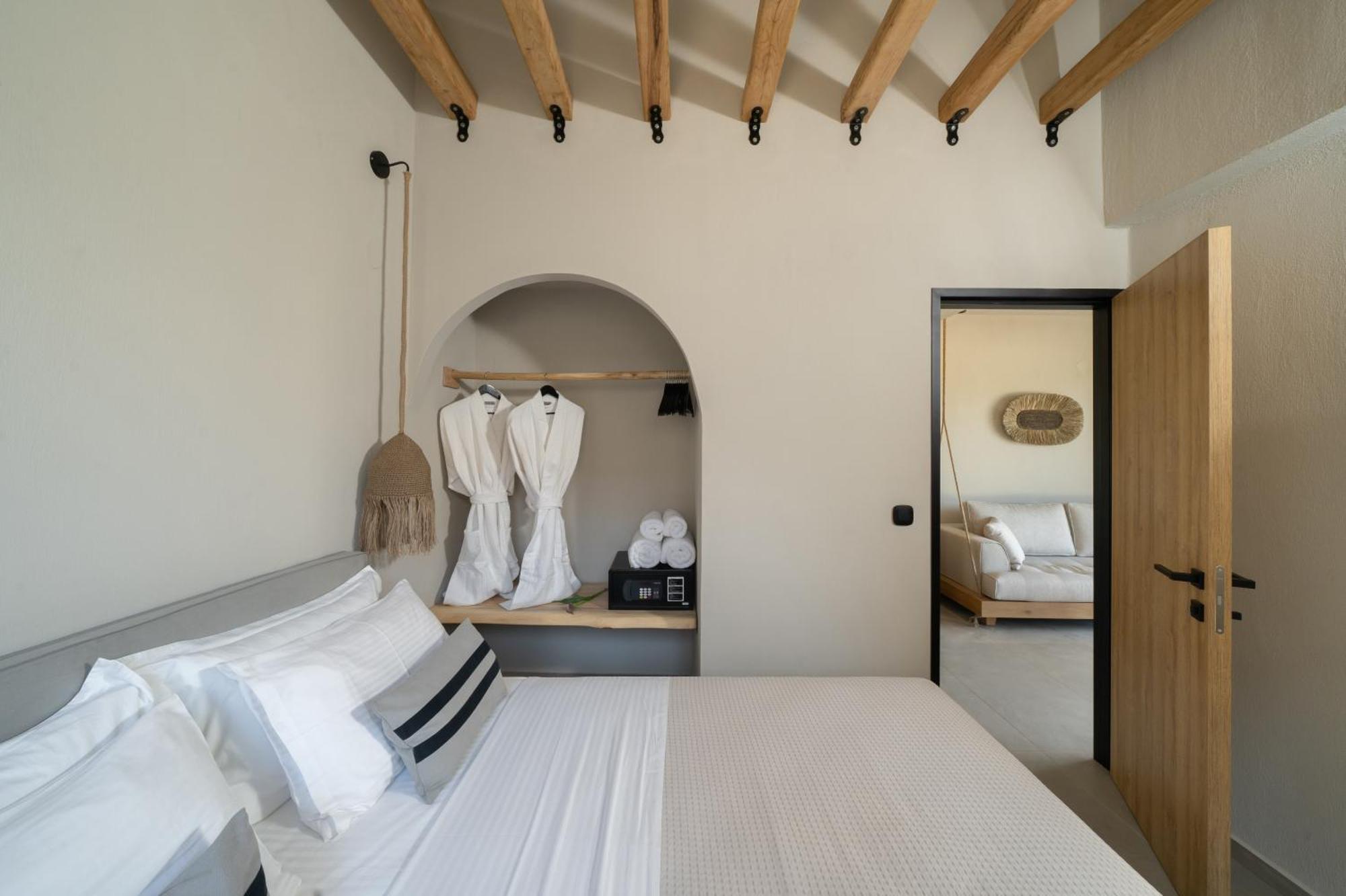 Amo Golden Suites Chrysi Ammoudia Exterior foto