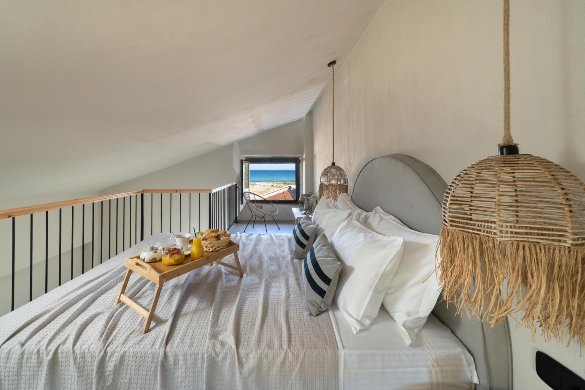 Amo Golden Suites Chrysi Ammoudia Exterior foto